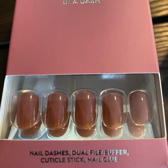 Nail Dashes, 3 sets. Brand new in boxes. - Picture 4 of 5